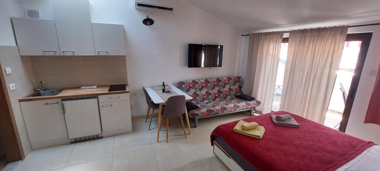 Apartmaji Jurcan Изола Экстерьер фото